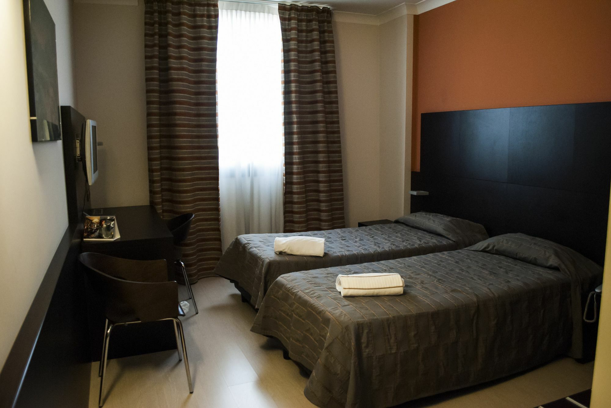 Vercelli Palace Hotel Экстерьер фото